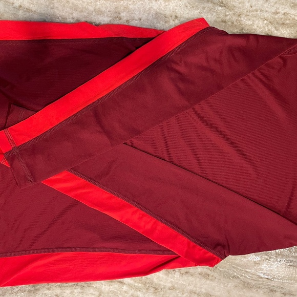 Land's End Moisture-Wicking Long sleeved shirt - Picture 1 of 2
